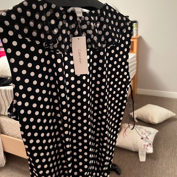 Stunning polka dot blouse. By Calvin Klein size extra large. BNWBW - Picture 4 of 5